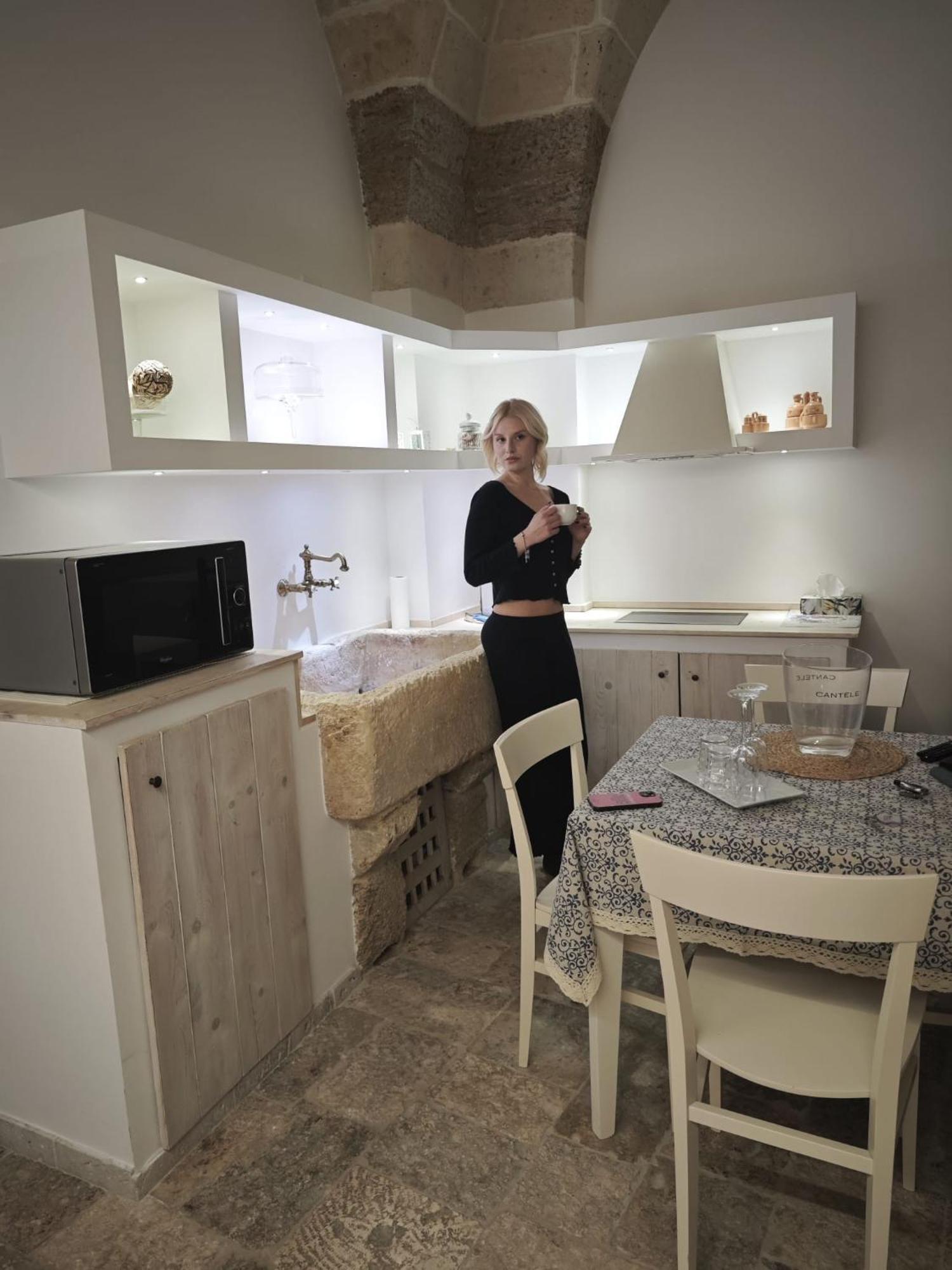 Suite87 Mesagne Eksteriør bilde
